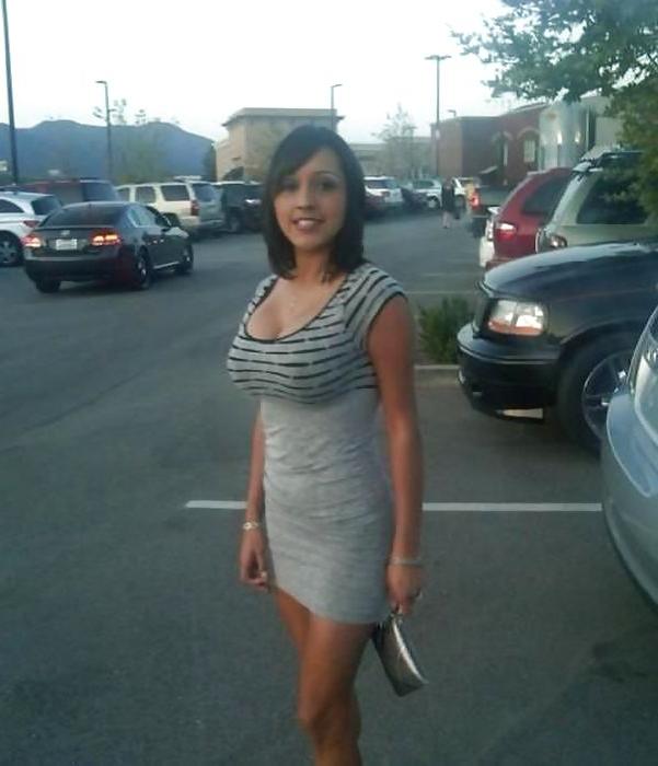 25P Hot Teens In Tight Dresses
