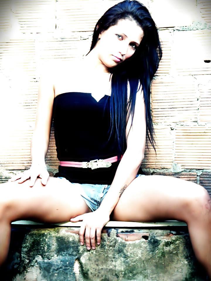 25P Brazilian Woman 14
