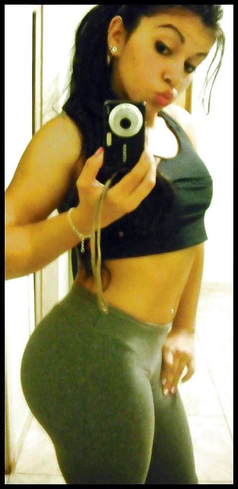 25P Brazilian Woman 14