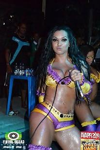 25P Brazilian Woman 14