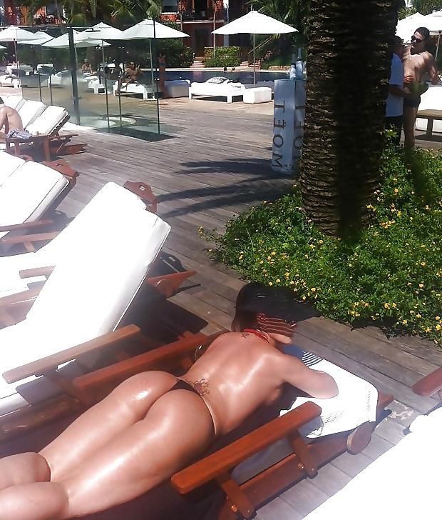 25P Brazilian Woman 14