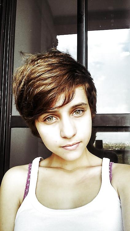 25P Short haired androgynous girls