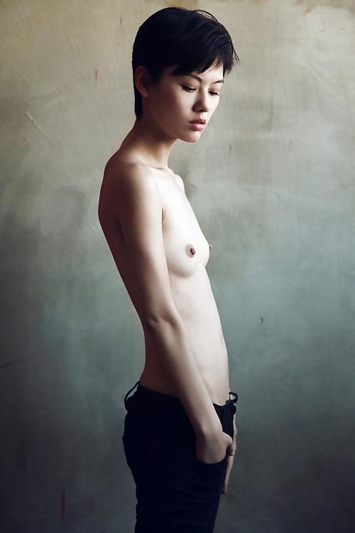 25P Short haired androgynous girls