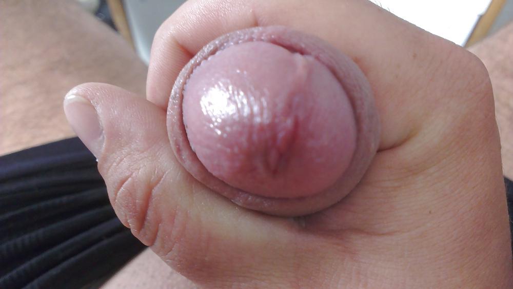 9P Morning jerk off.. not to big but fat and juicy