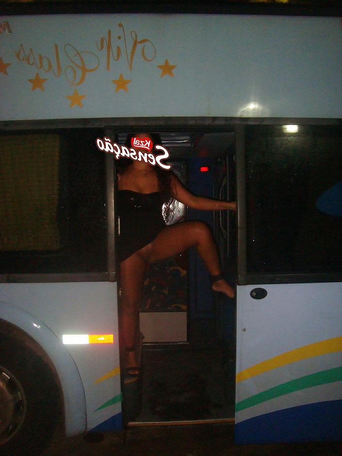 20P Brazilians amateurs public flashers