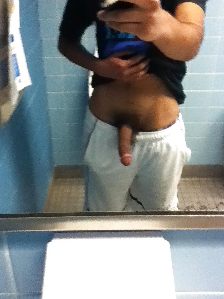17P Dick Pics in Public Bathroom