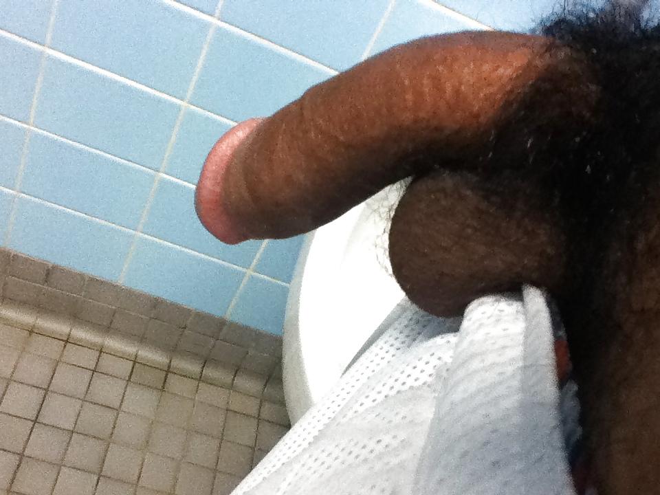 17P Dick Pics in Public Bathroom