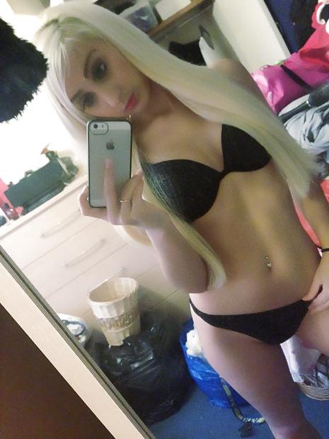 24P British Blonde Bimbo