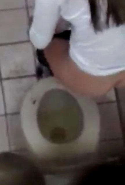 12P Spy Bathroom Girl 13 Nice