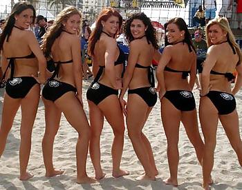25P I Love College & Pro Cheerleaders