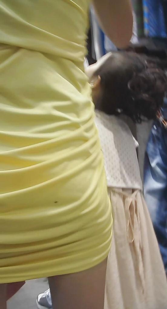 13P Pretty chinese girl in public