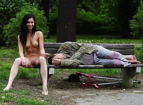 21P Public display 115