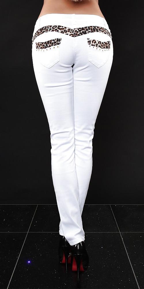 12P Tight white pants