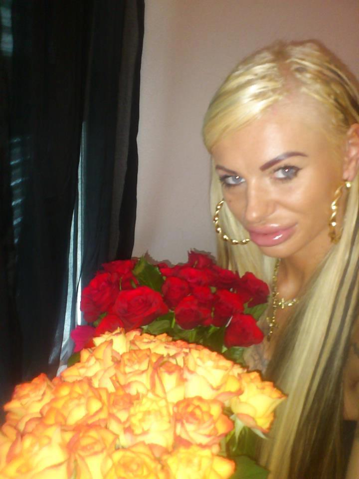24P Bojana: Plastic Bimbo