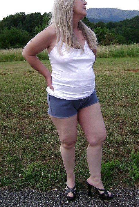 11P Gray Haired Whore 2005