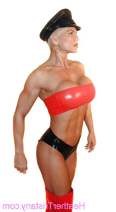15P Strong muscle amazon mistress 