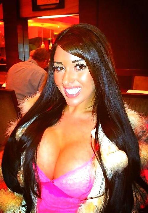 19P Abbee: Fake Tit Bimbo