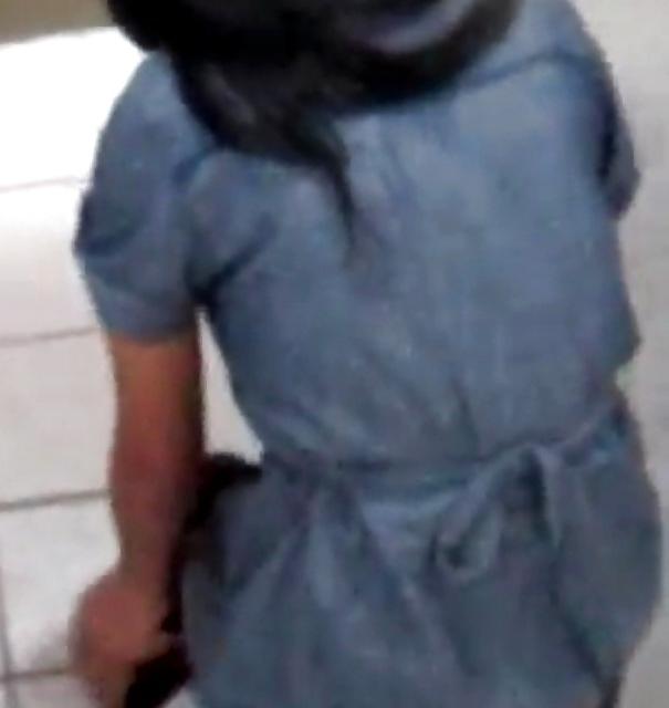 10P Spy Bathroom Girl 8