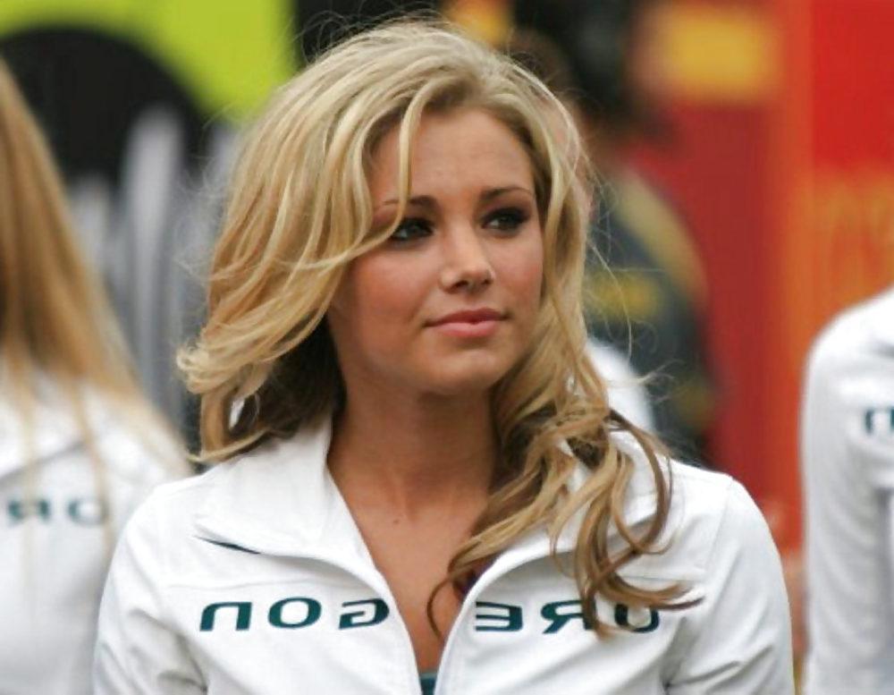25P College Cheerleaders make my Dick Hard 3