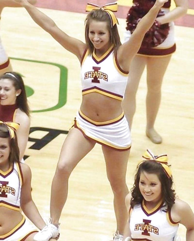 25P College Cheerleaders make my Dick Hard 3