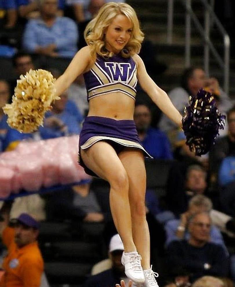 25P College Cheerleaders make my Dick Hard 3