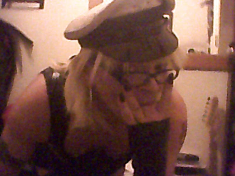 10P Pleasing the mistress