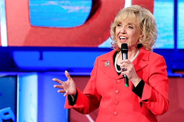 25P Love jerking off to Conservative Jan Brewer