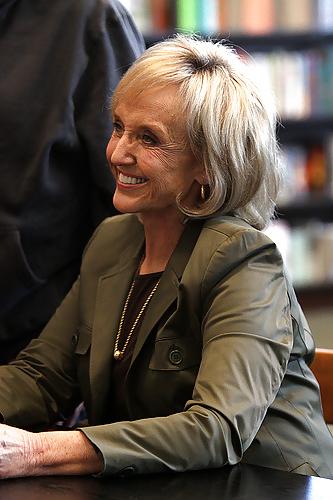 25P Love jerking off to Conservative Jan Brewer