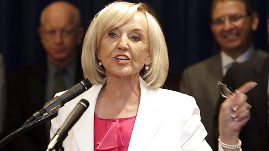 25P Love jerking off to Conservative Jan Brewer