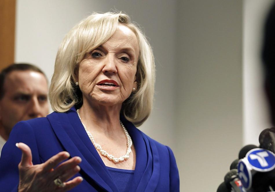 25P Love jerking off to Conservative Jan Brewer