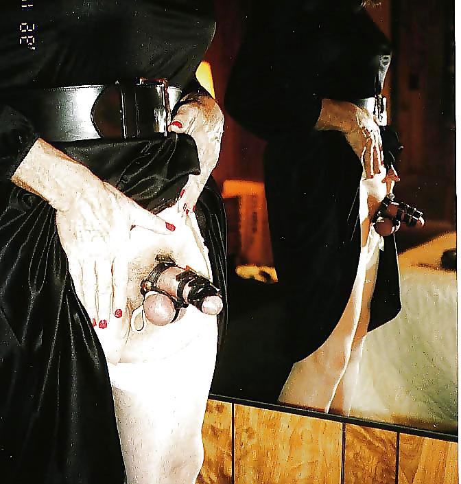 5P Sissy slave of Mistress Joanne.