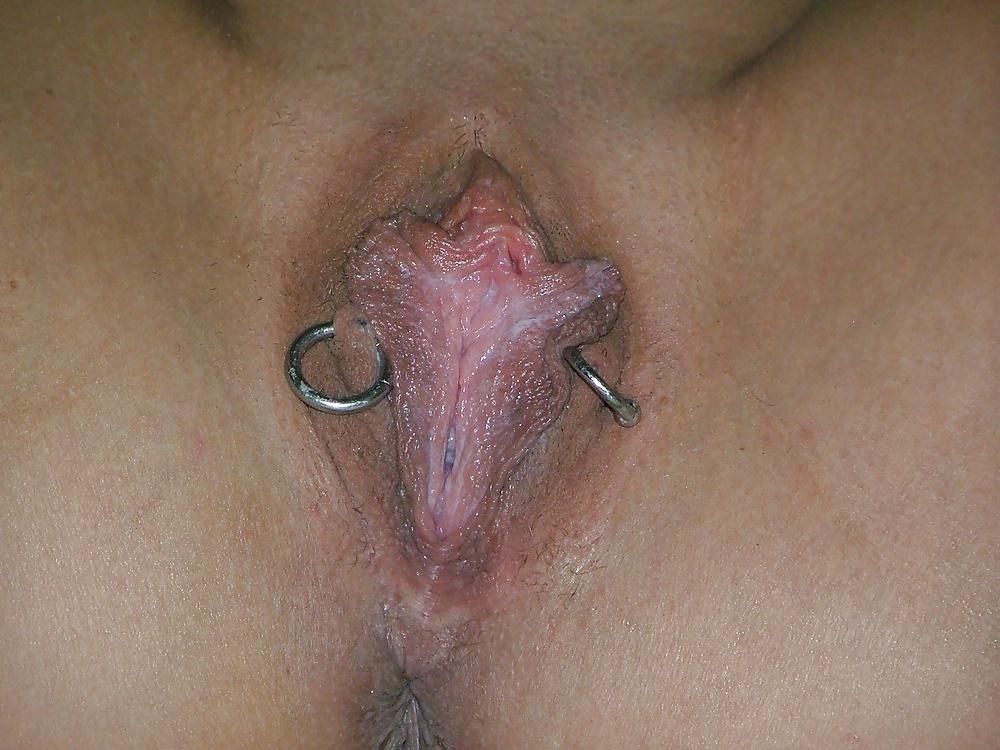 25P Showing off my slaves pussy for Tim and his slaves enjoyment