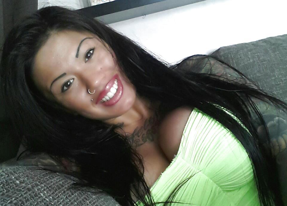 25P Bimbo Slut 