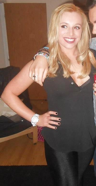 25P Sluts in tight pants! 15 