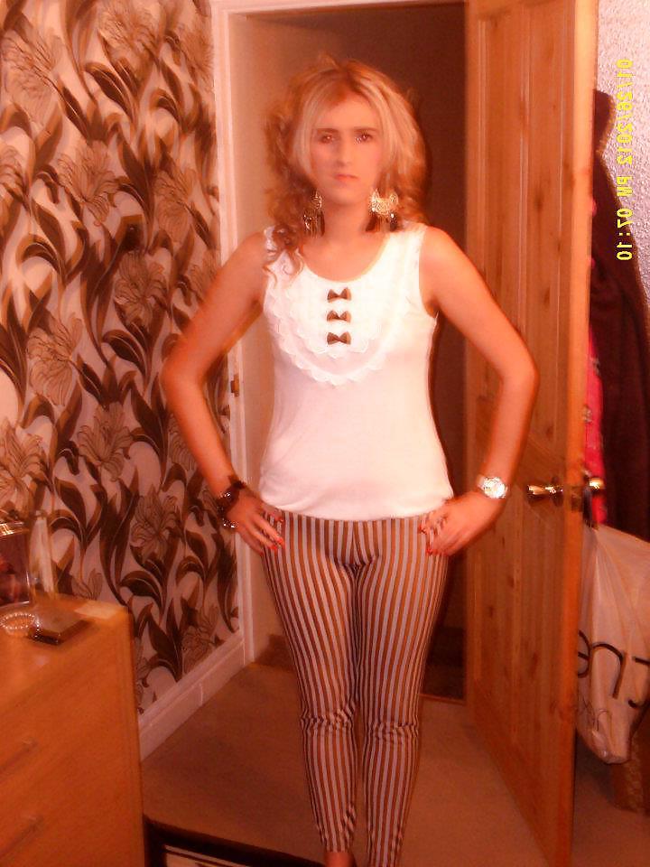 25P Sluts in tight pants! 15 