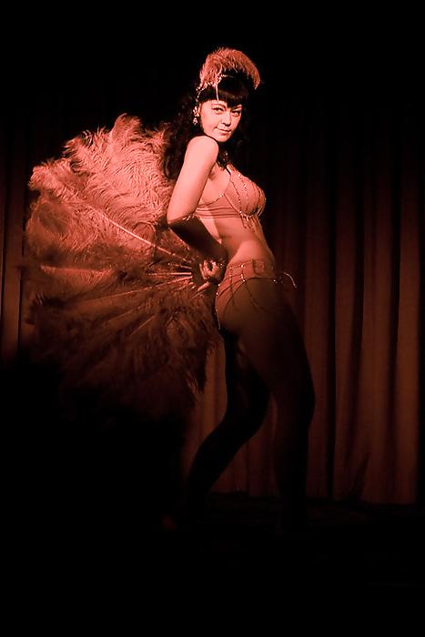25P Burlesque fantasy...