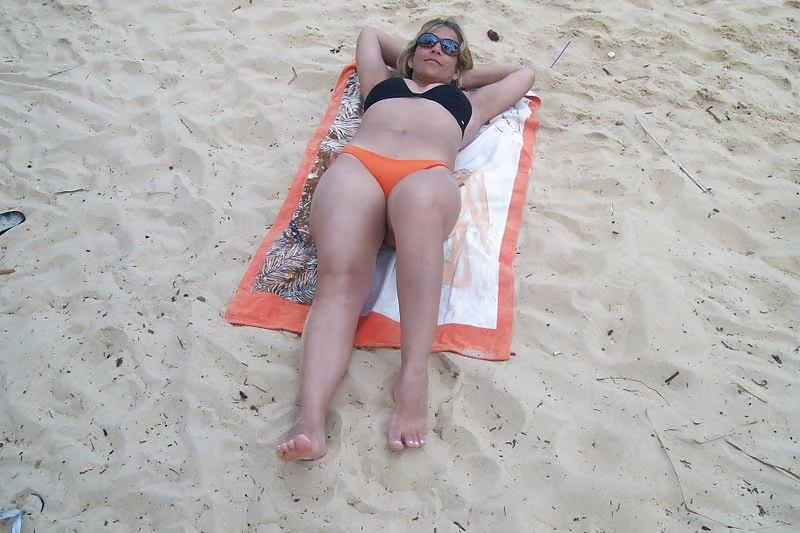 8P Hot Brazilian Milfs