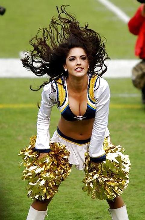 25P Some Images of Sexy Cheerleader GF