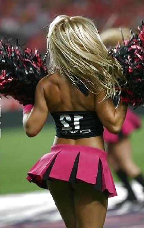 25P Some Images of Sexy Cheerleader GF
