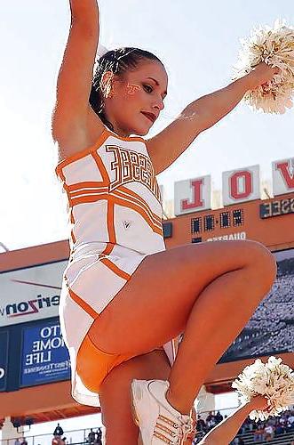 25P Some Images of Sexy Cheerleader GF