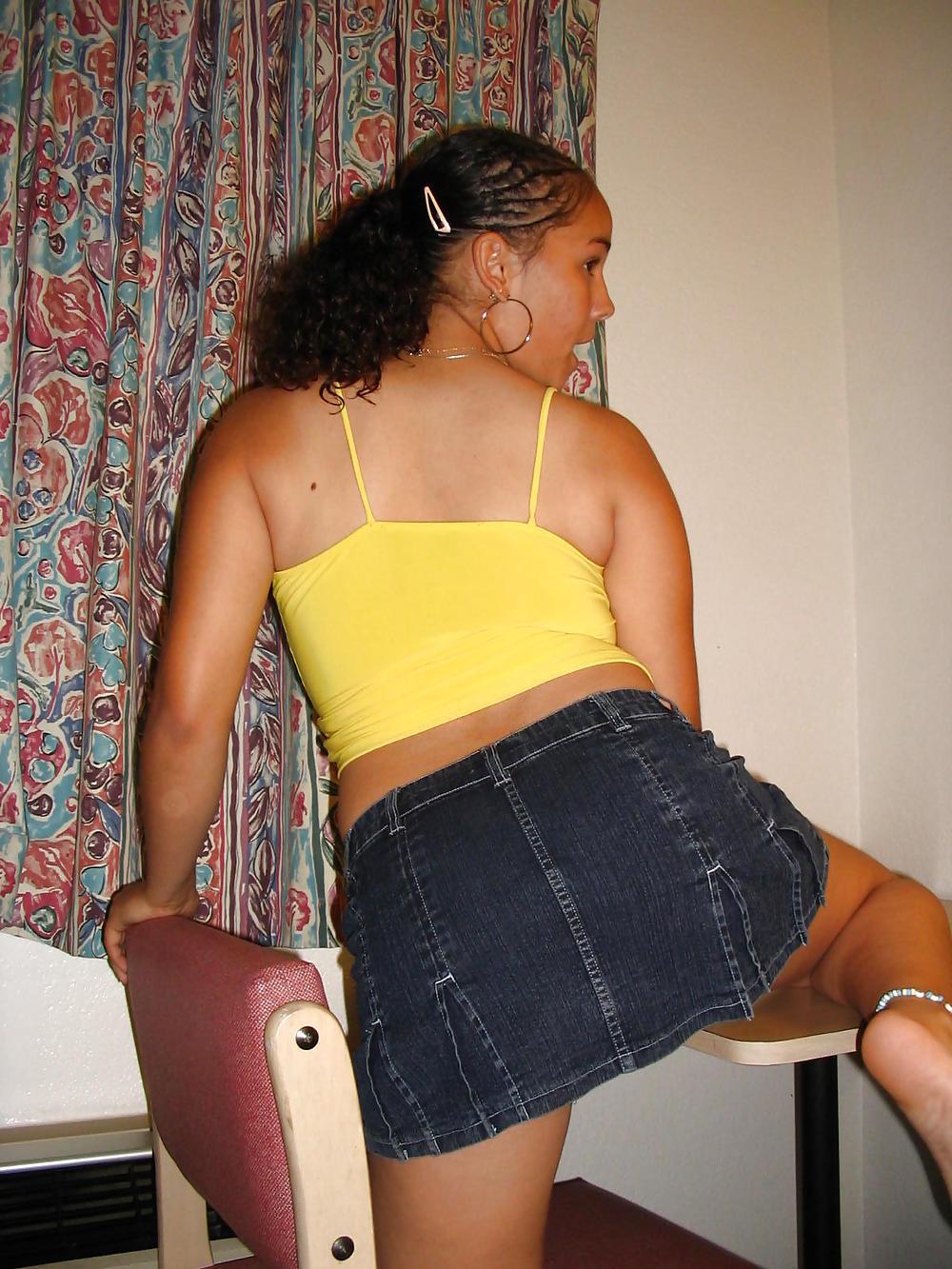 25P FANTASTIC BREEYANA - Jeans and yellow Skirt