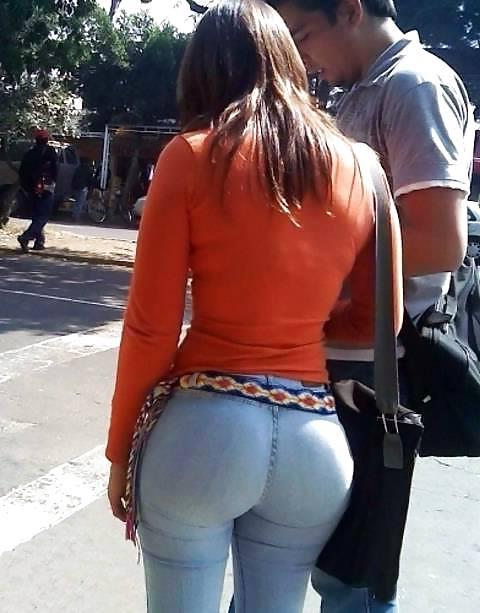 25P Latina ass in jeans