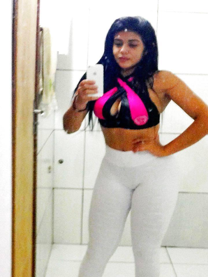 25P Brazilian Woman 19
