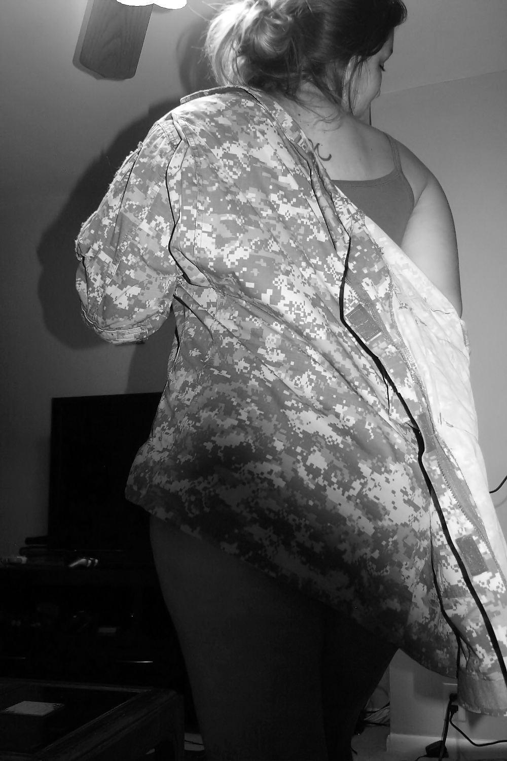 20P My army wife military 2....kcpride31