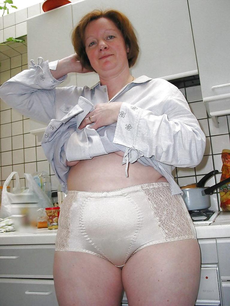 25P Women's  in thong