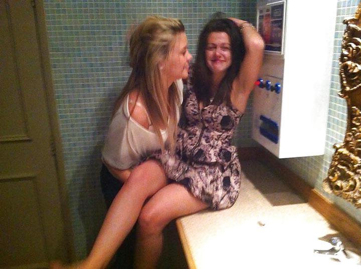 5P Horny Sexy British Bathroom Slut Sarah