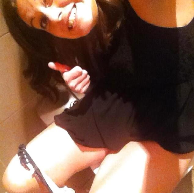 5P Horny Sexy British Bathroom Slut Sarah