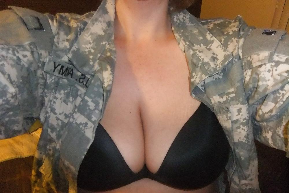 5P Army Wife 