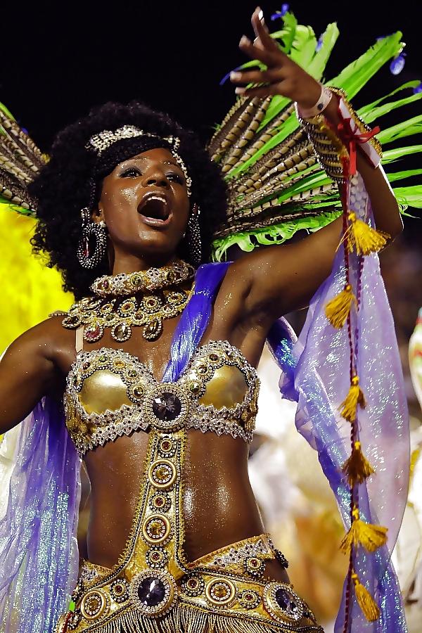 25P Brazilian Carnival sexy women