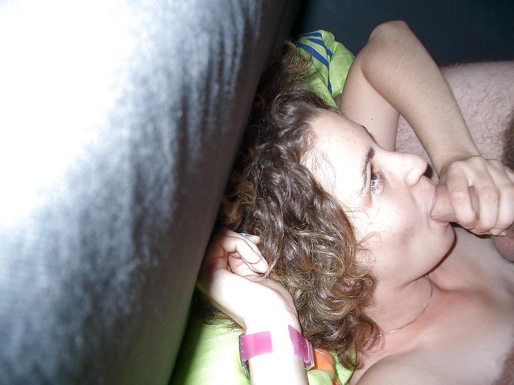 16P Brunette Girl Giving Blowjob